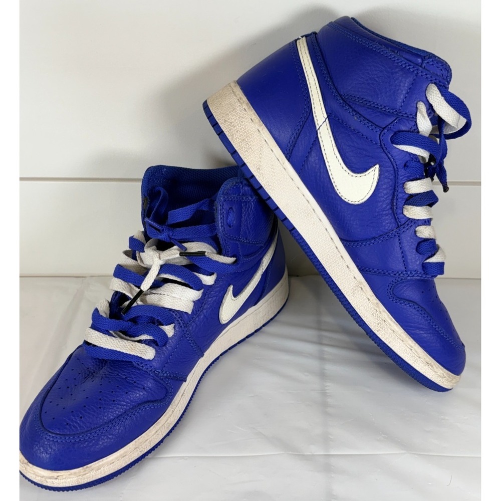 Nike Air Jordan 1 Retro High Youth Size‎ 6Y OG BG Hyper Royal Blue 575441-401